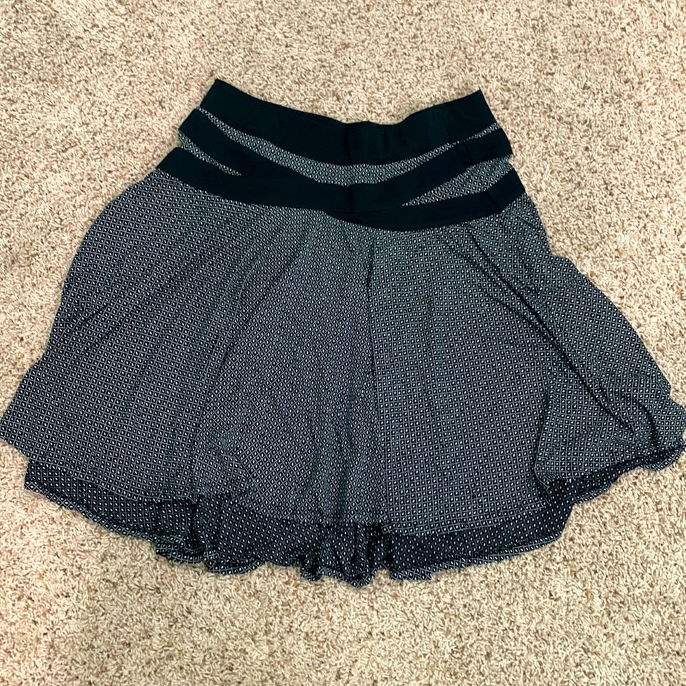 FLOWY “Mimi Maternity” BLACK & WHITE MATERNITY SKIRT